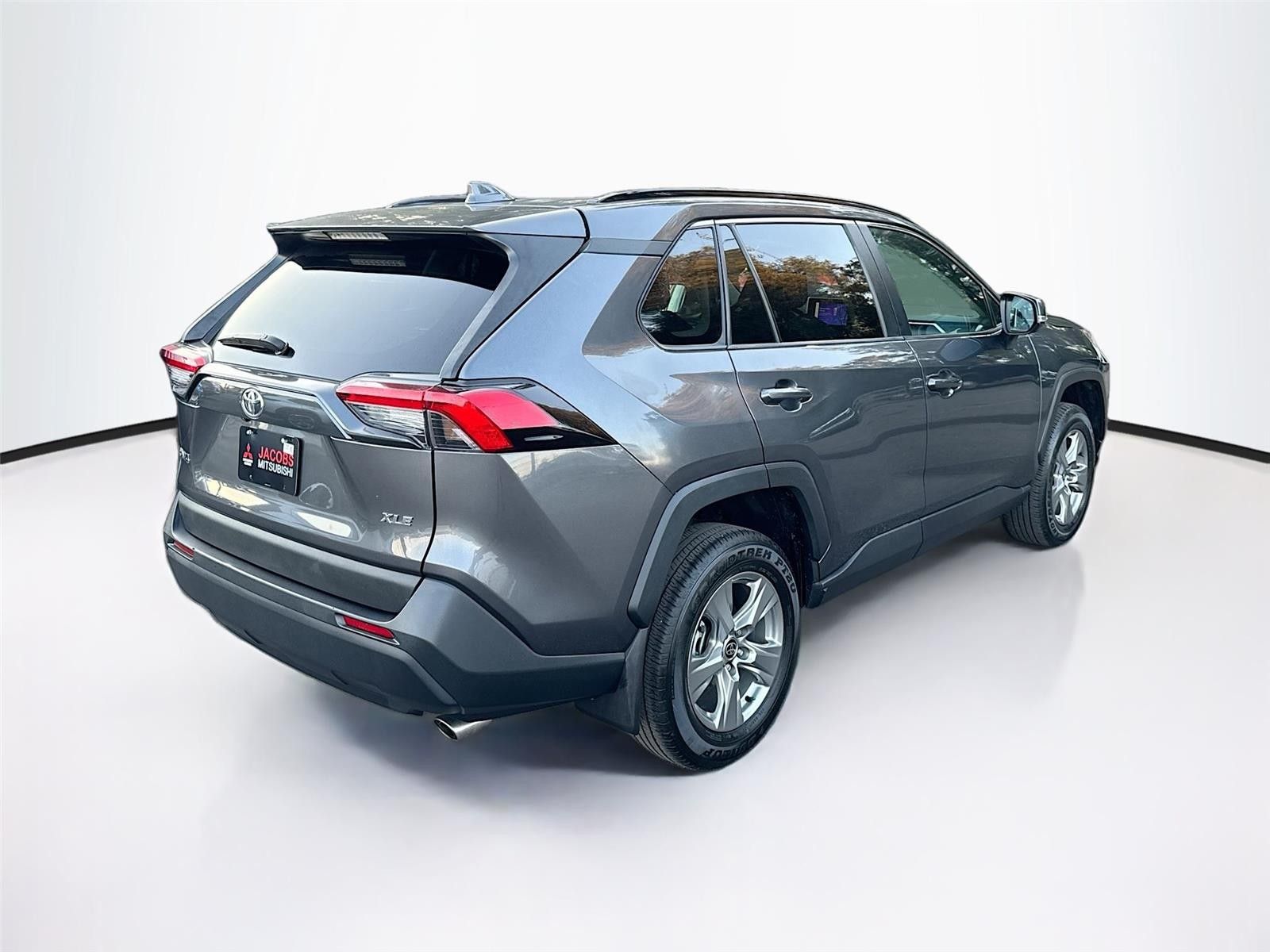 2024 Toyota RAV4 XLE FWD