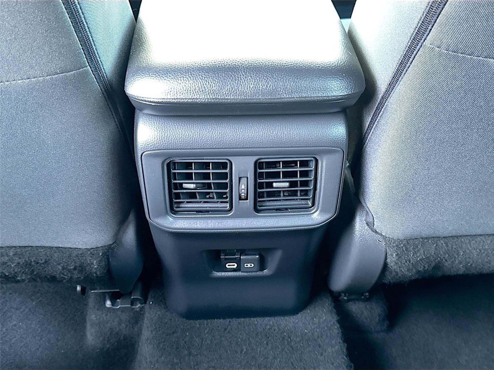 2024 Toyota RAV4 XLE FWD