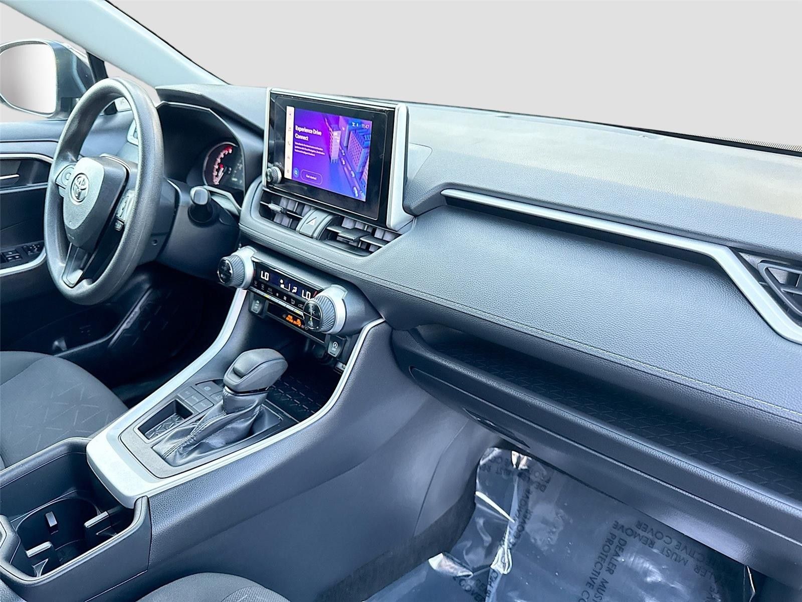 2024 Toyota RAV4 XLE FWD