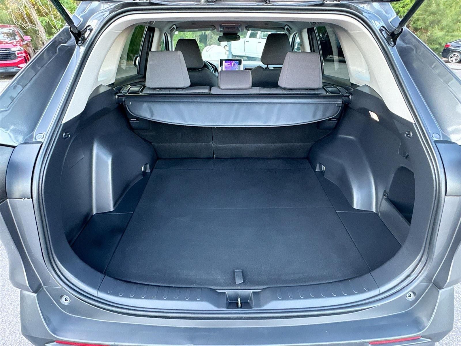 2024 Toyota RAV4 XLE FWD