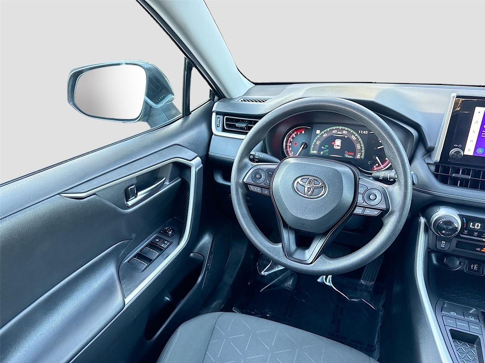 2024 Toyota RAV4 XLE FWD