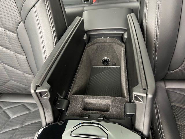 2025 BMW 5 Series 530i xDrive AWD