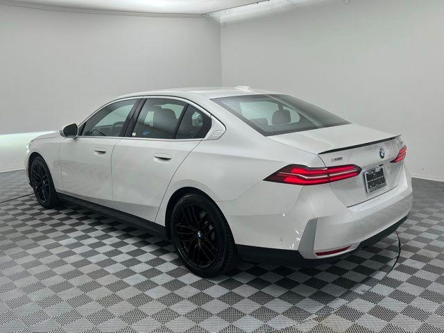 2025 BMW 5 Series 530i xDrive AWD