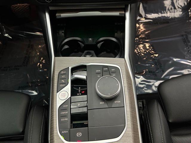 2025 BMW 3 Series 330i xDrive AWD