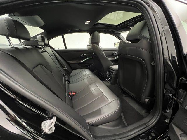 2025 BMW 3 Series 330i xDrive AWD