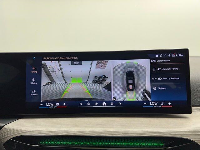 2025 BMW 3 Series 330i xDrive AWD