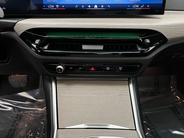 2025 BMW 3 Series 330i xDrive AWD