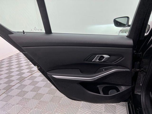 2025 BMW 3 Series 330i xDrive AWD