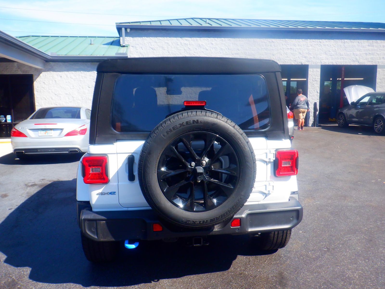 2024 Jeep Wrangler 4xe Sahara AWD