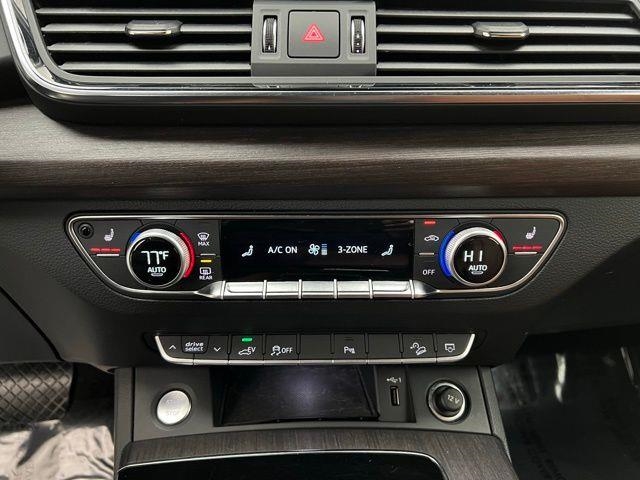 2022 Audi Q5 e Plug-In Hybrid S line Premium AWD