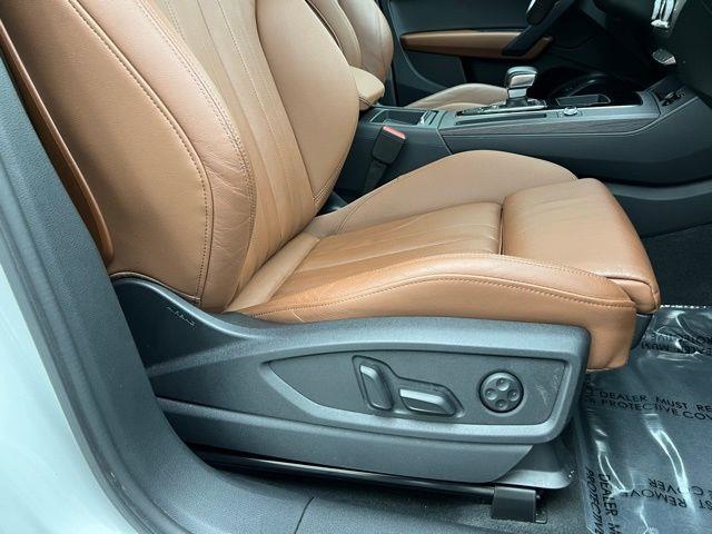 2022 Audi Q5 e Plug-In Hybrid S line Premium AWD