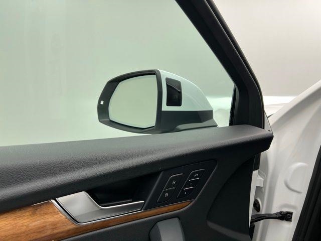 2023 Audi Q5 S line Premium Plus AWD