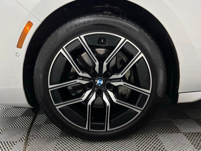 2025 BMW 7 Series 740i xDrive AWD