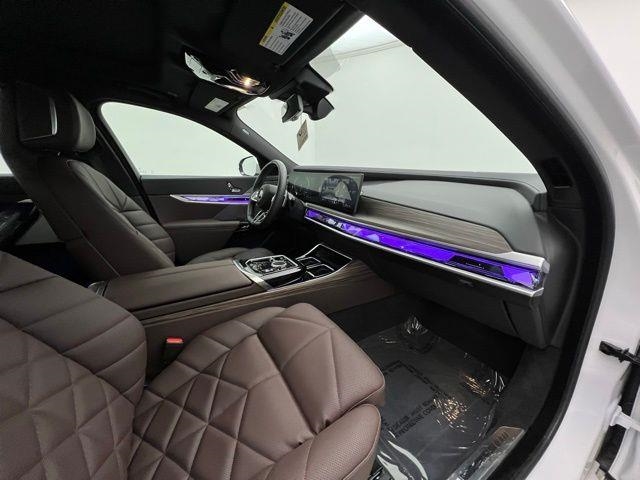 2025 BMW 7 Series 740i xDrive AWD