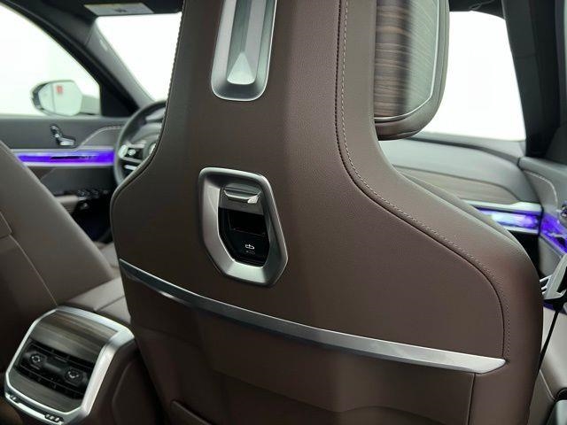 2025 BMW 7 Series 740i xDrive AWD