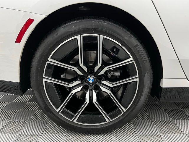 2025 BMW 7 Series 740i xDrive AWD
