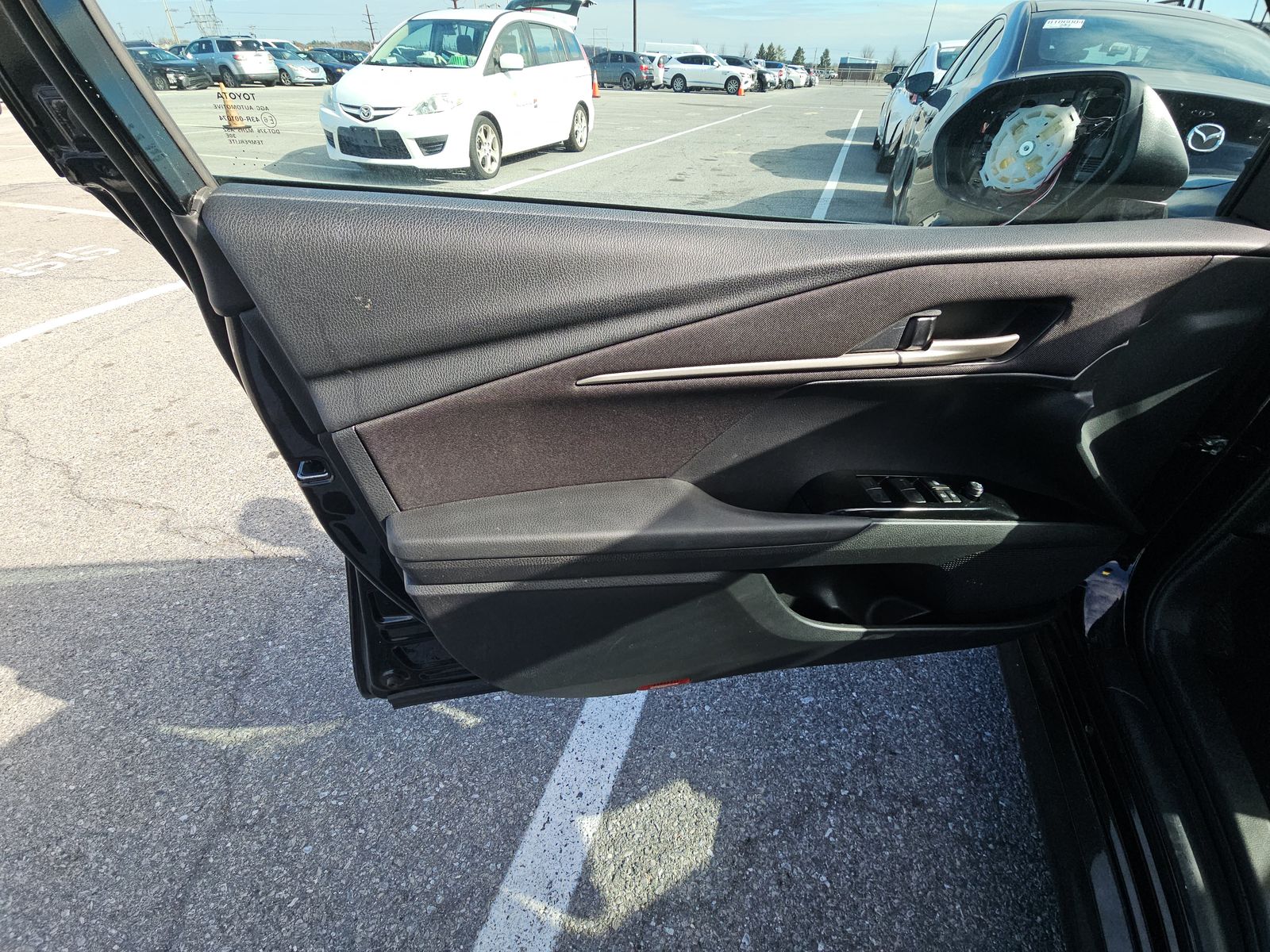 2025 Toyota Camry LE FWD