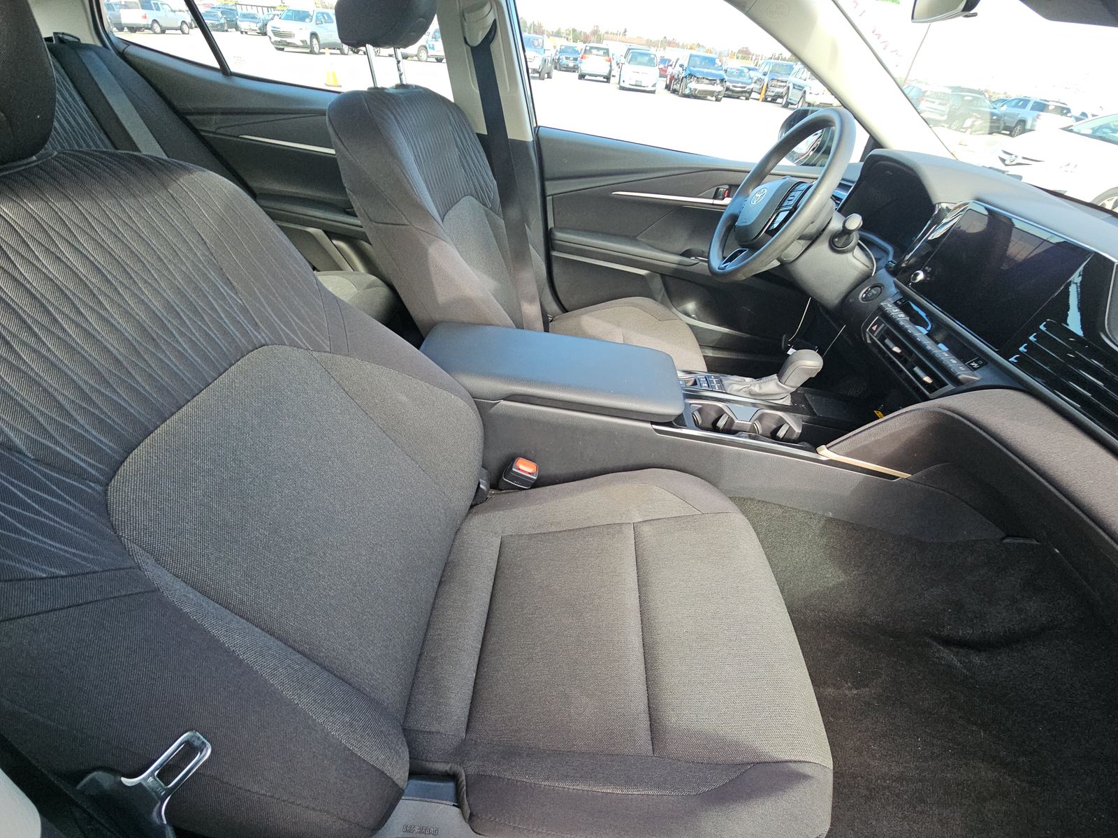 2025 Toyota Camry LE FWD