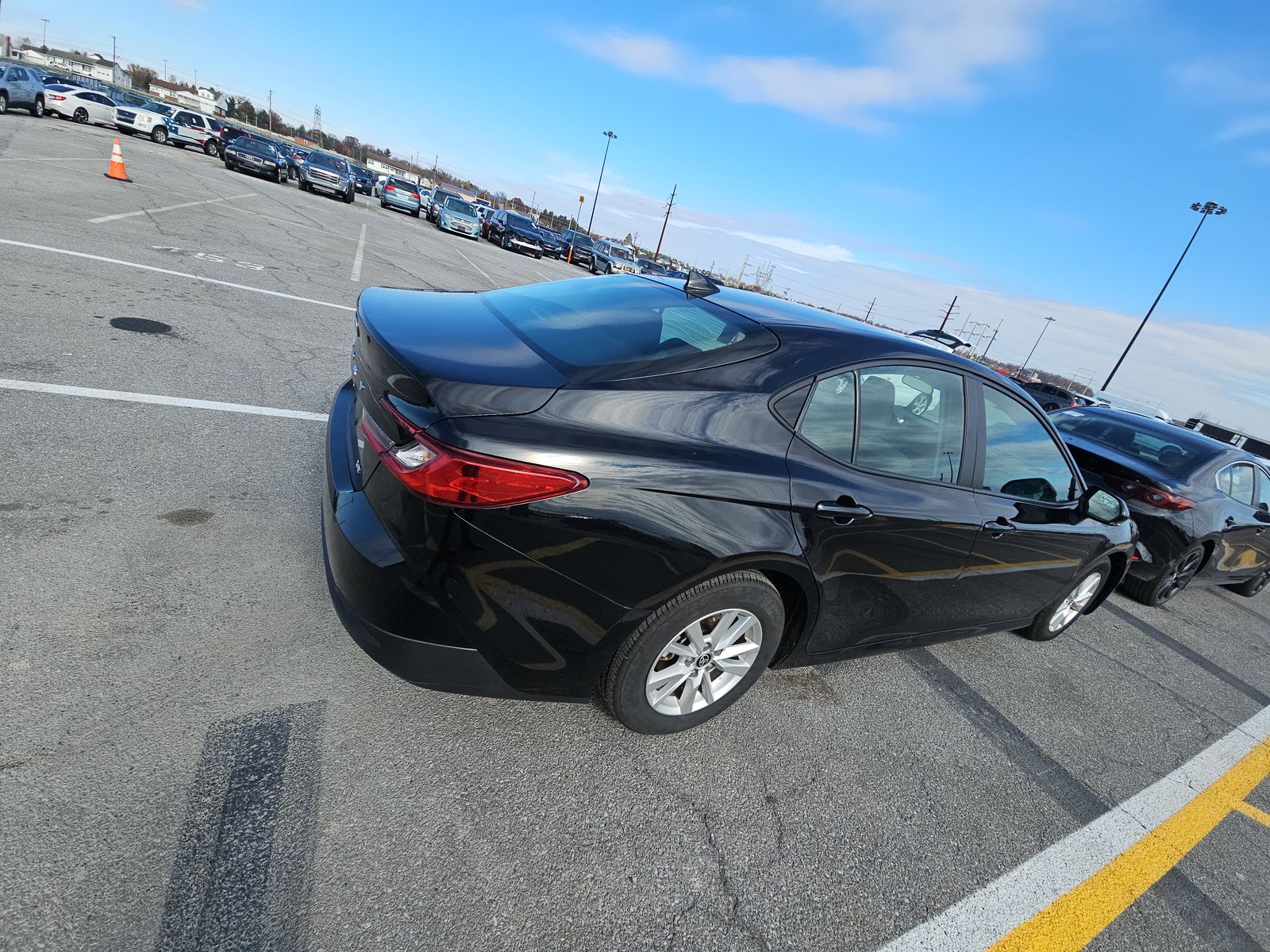 2025 Toyota Camry LE FWD