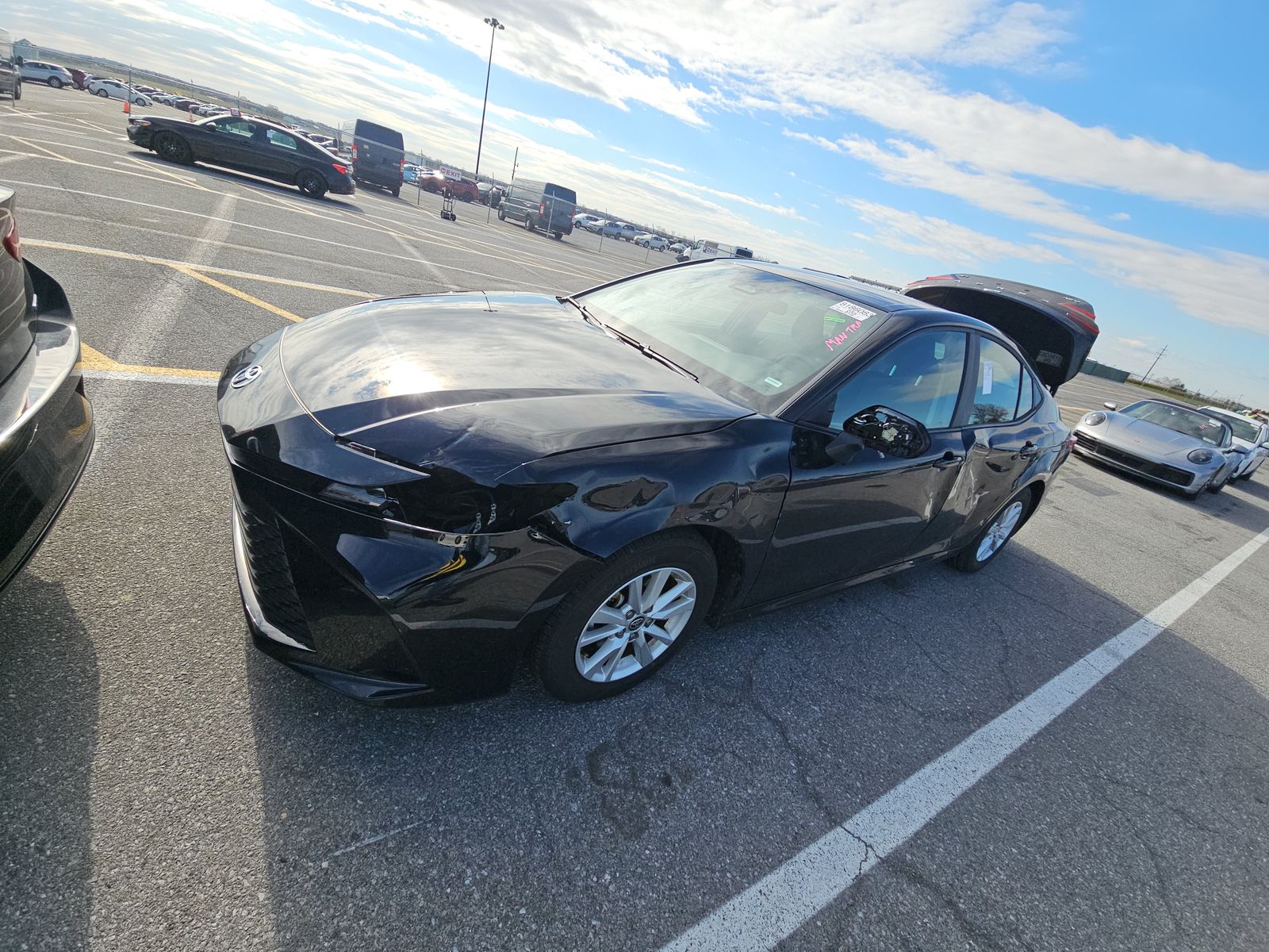 2025 Toyota Camry LE FWD