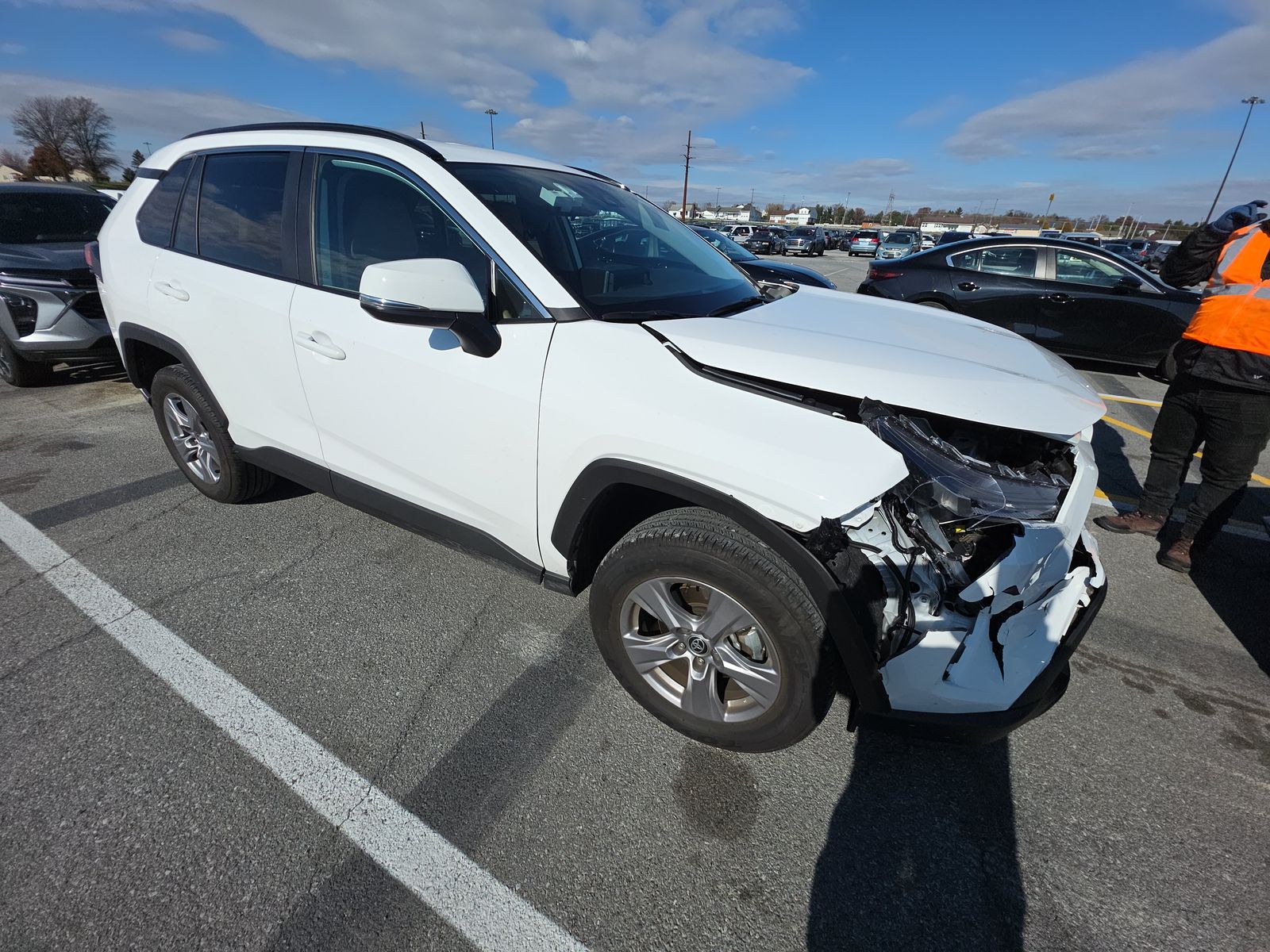 2025 Toyota RAV4 XLE AWD