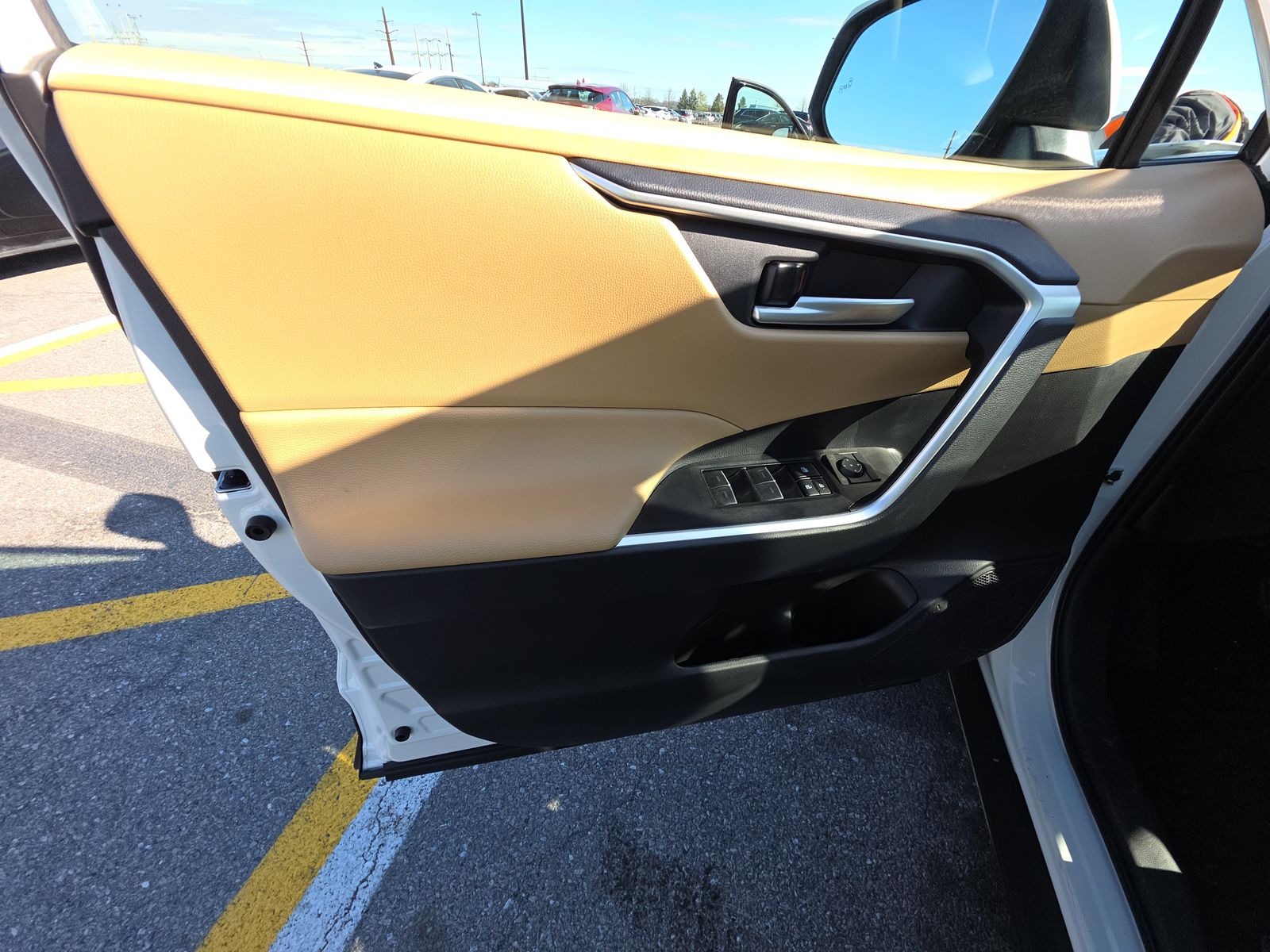 2025 Toyota RAV4 XLE AWD