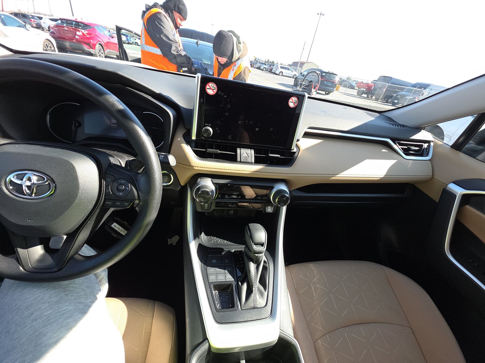 2025 Toyota RAV4 XLE AWD