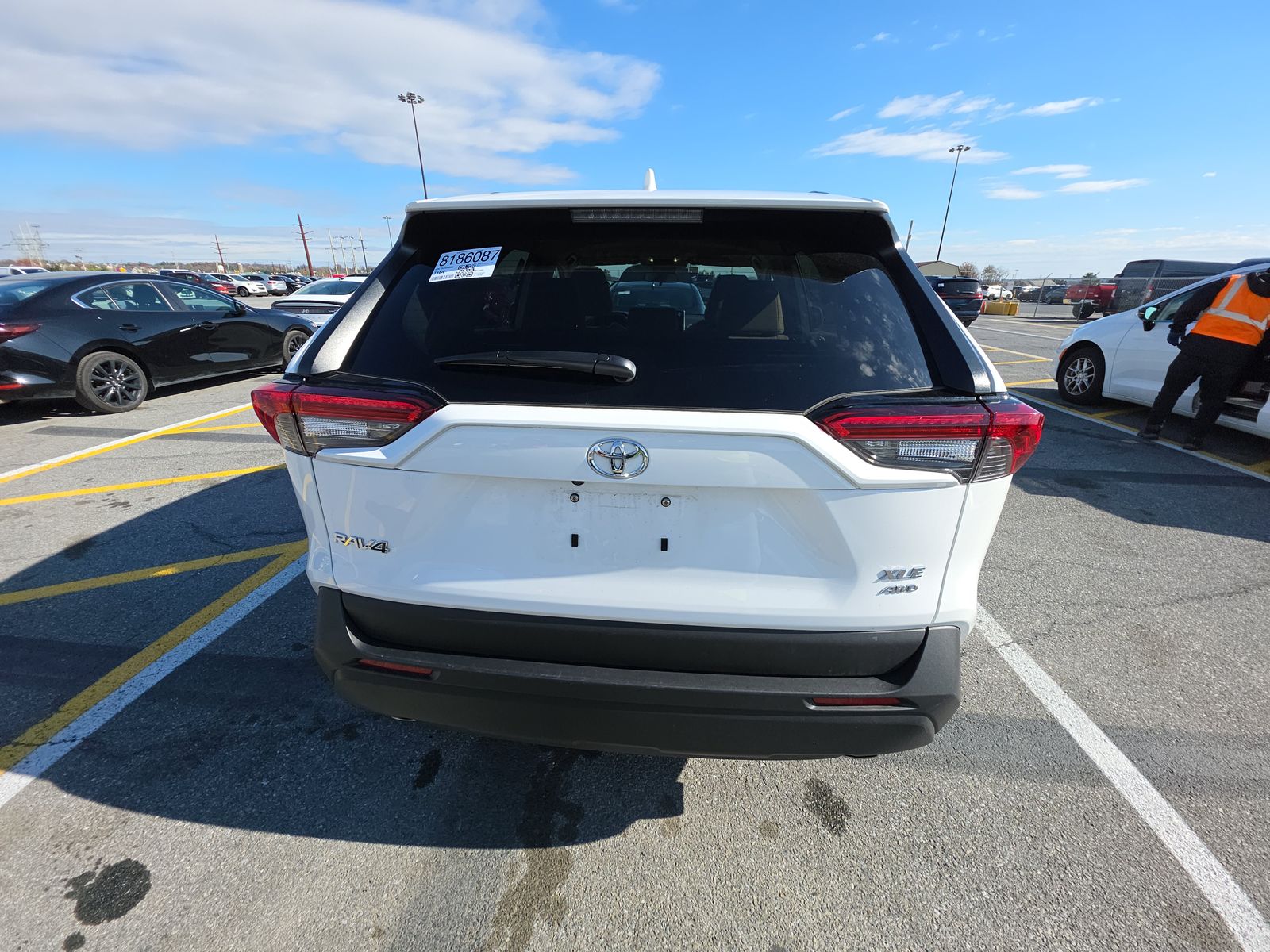 2025 Toyota RAV4 XLE AWD