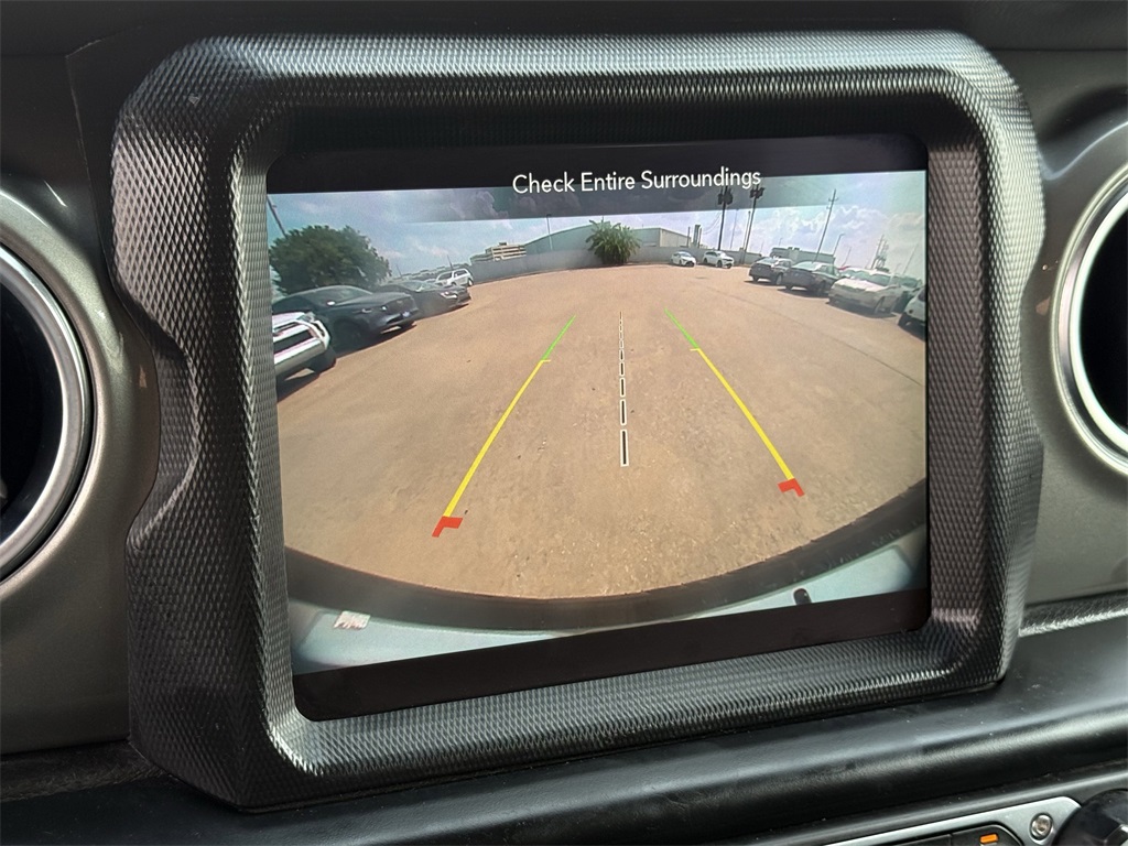 2023 Jeep Wrangler Sahara AWD