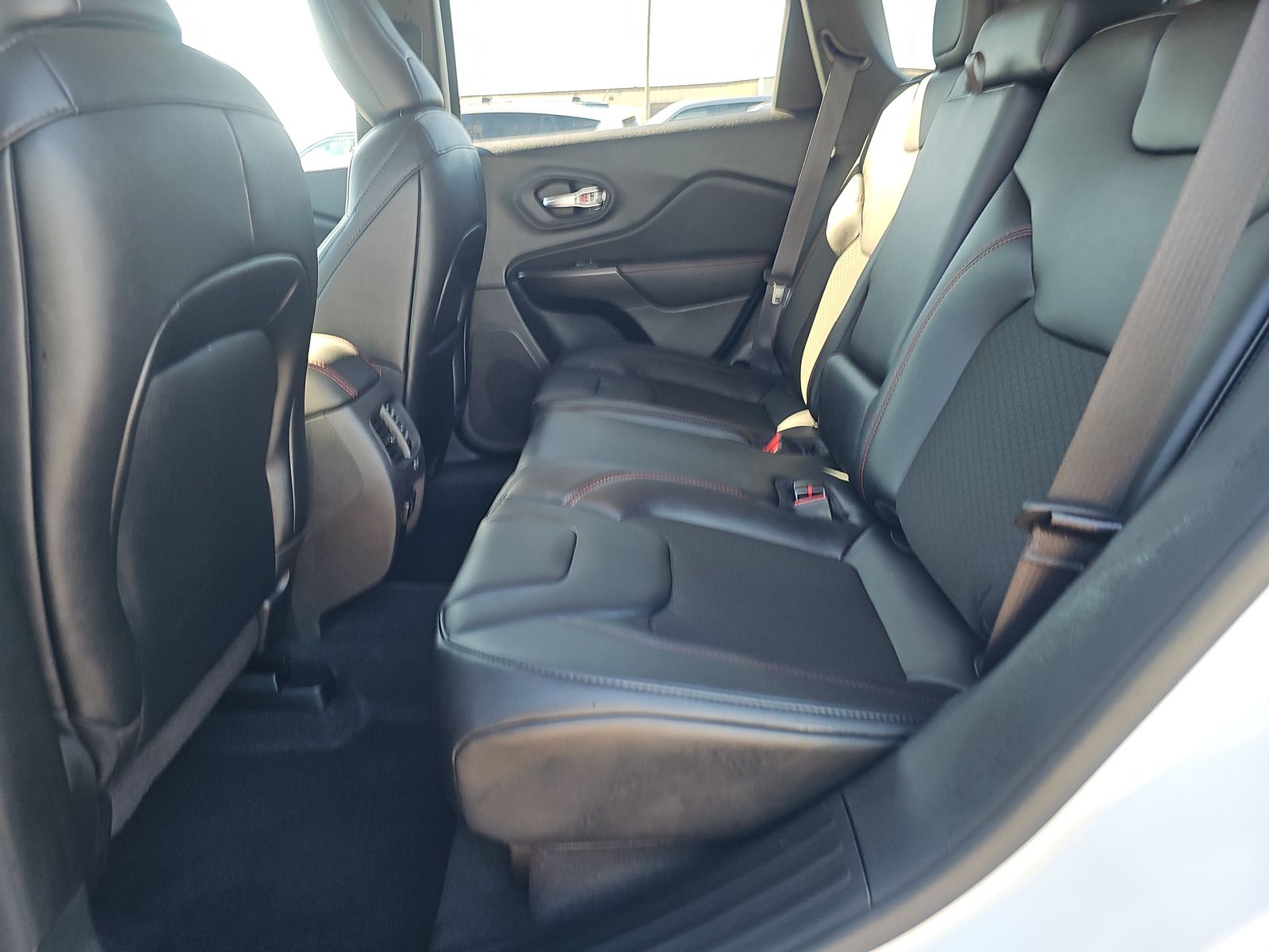 2022 Jeep Cherokee Trailhawk AWD