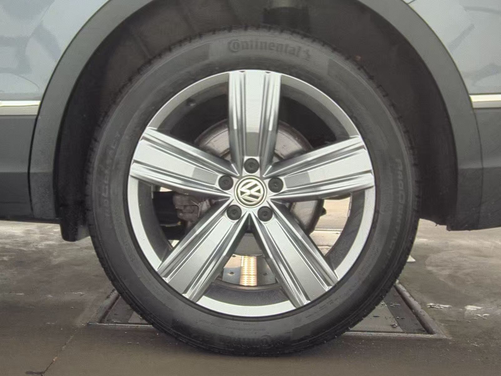 2019 Volkswagen Tiguan 2.0T SEL Premium R-Line AWD