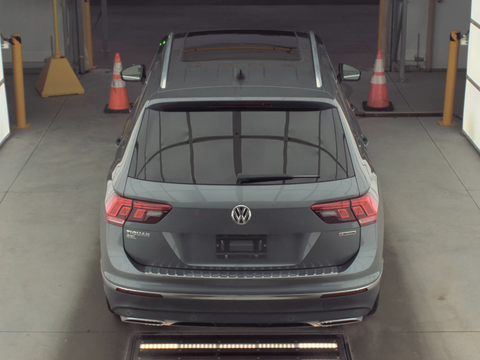 2019 Volkswagen Tiguan 2.0T SEL Premium R-Line AWD