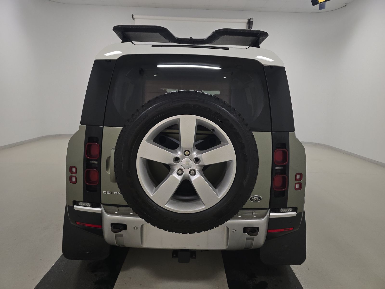 2022 Land Rover Defender 110 SE AWD