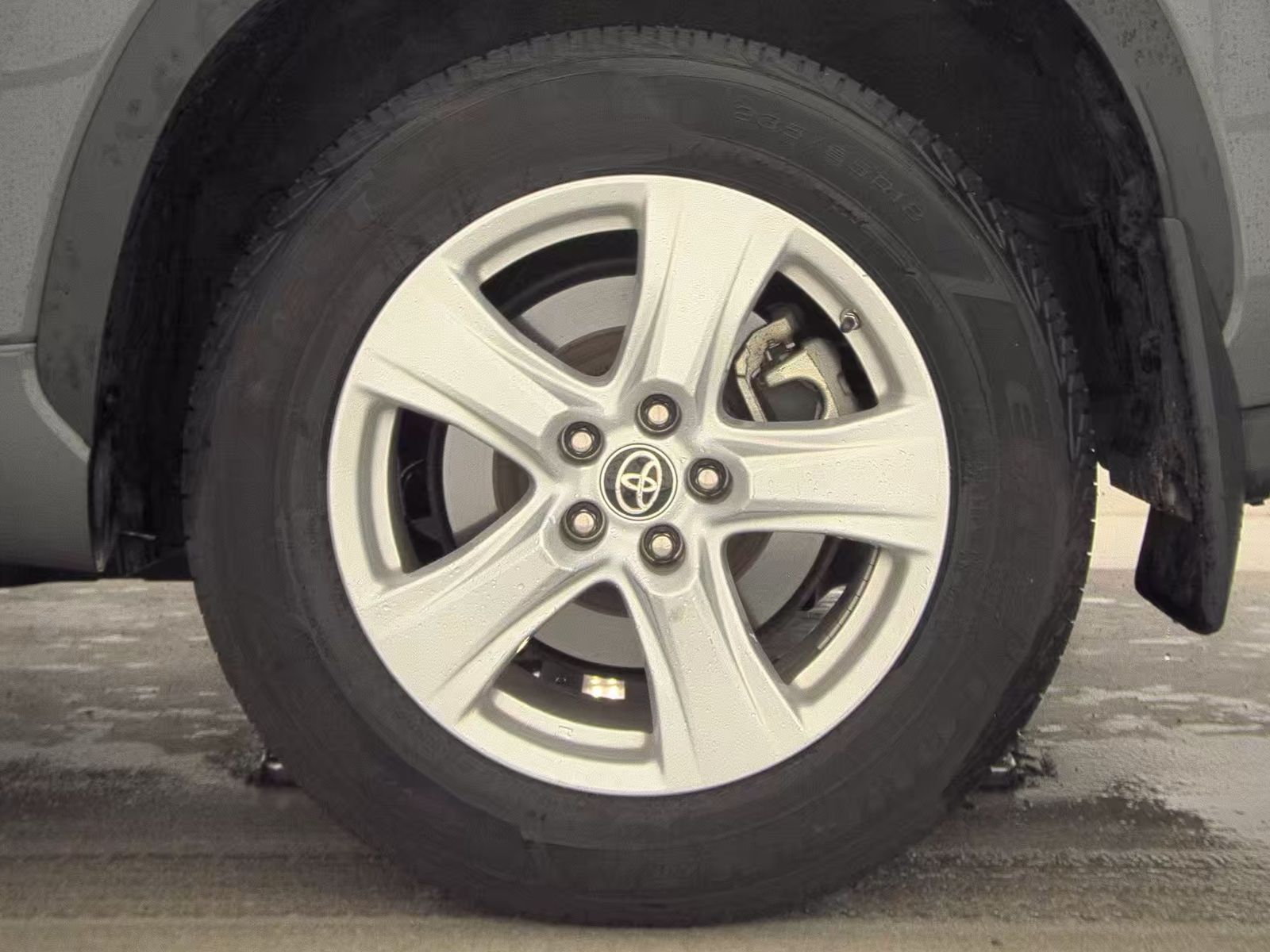 2023 Toyota Highlander LE AWD