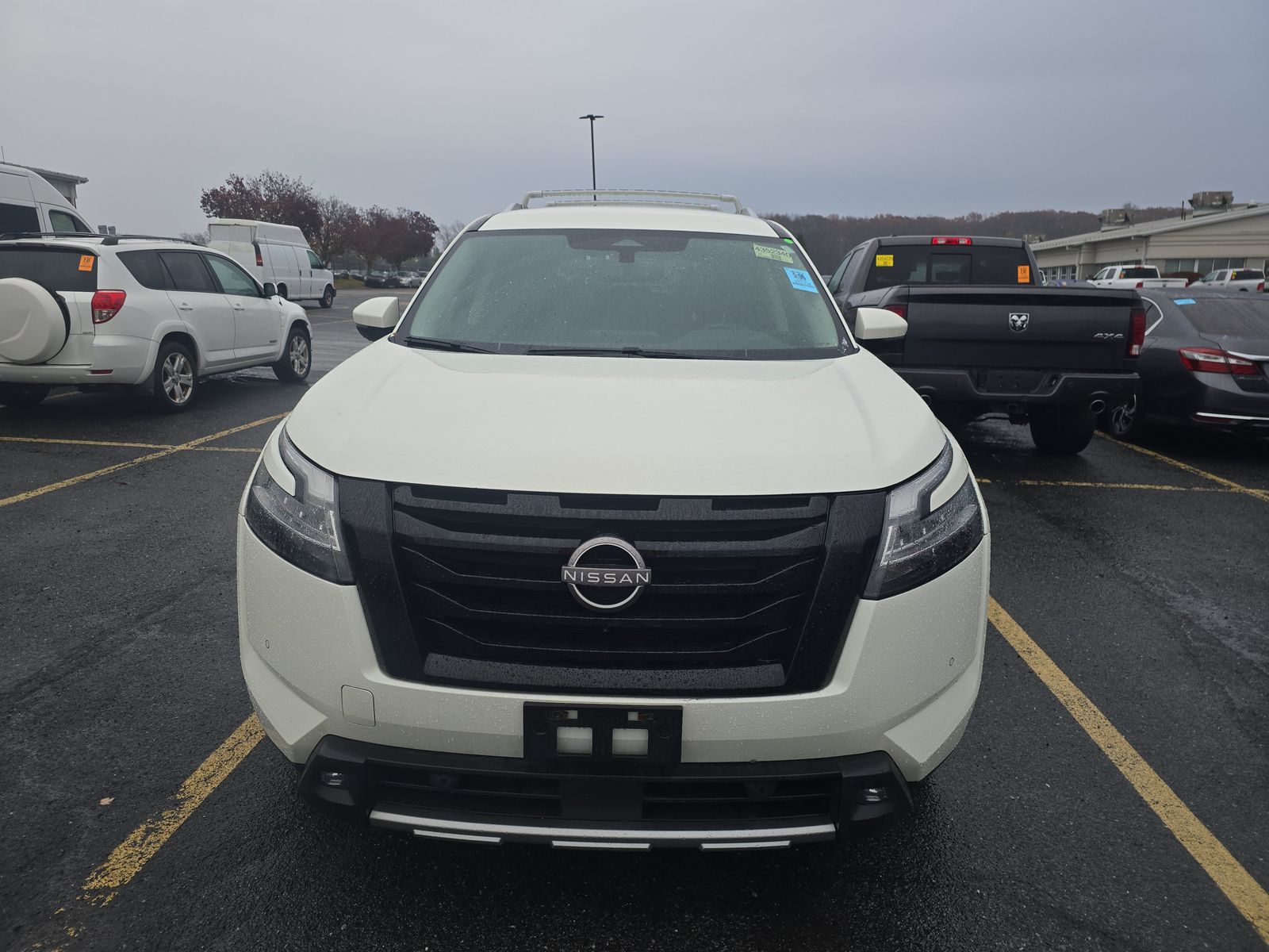 2022 Nissan Pathfinder SL AWD