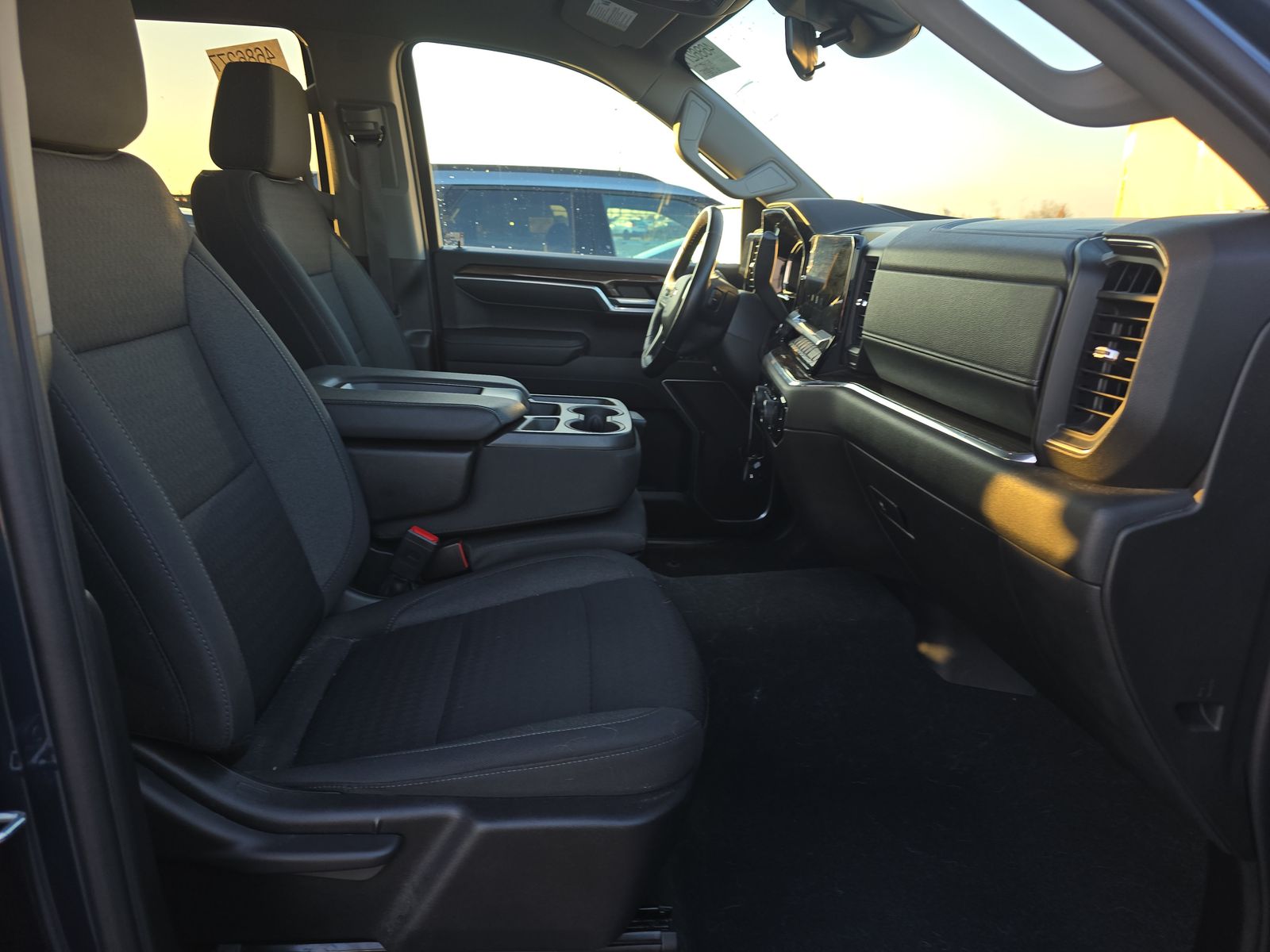 2022 Chevrolet Silverado 1500 LT AWD