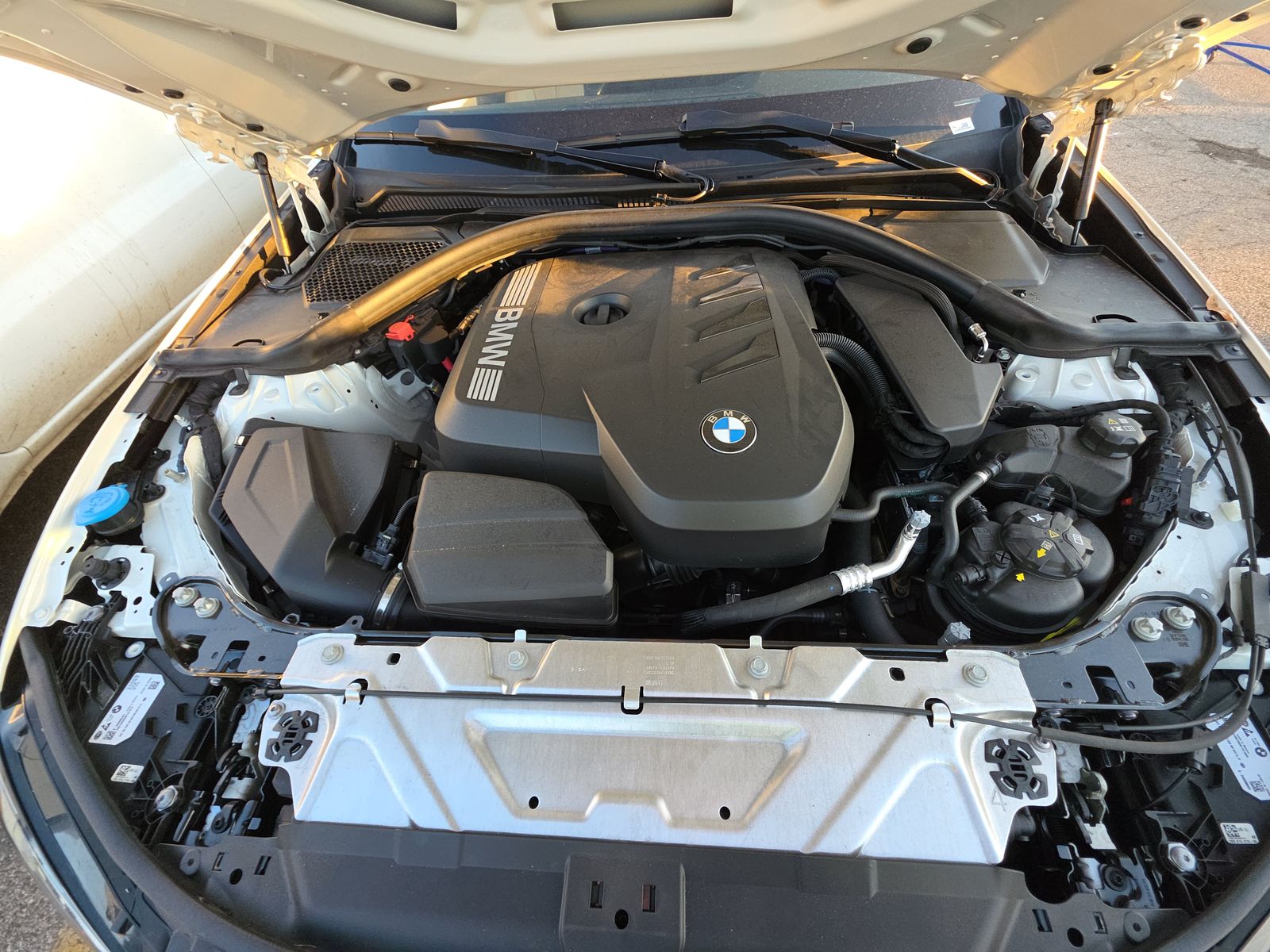 2025 BMW 3 Series 330i RWD