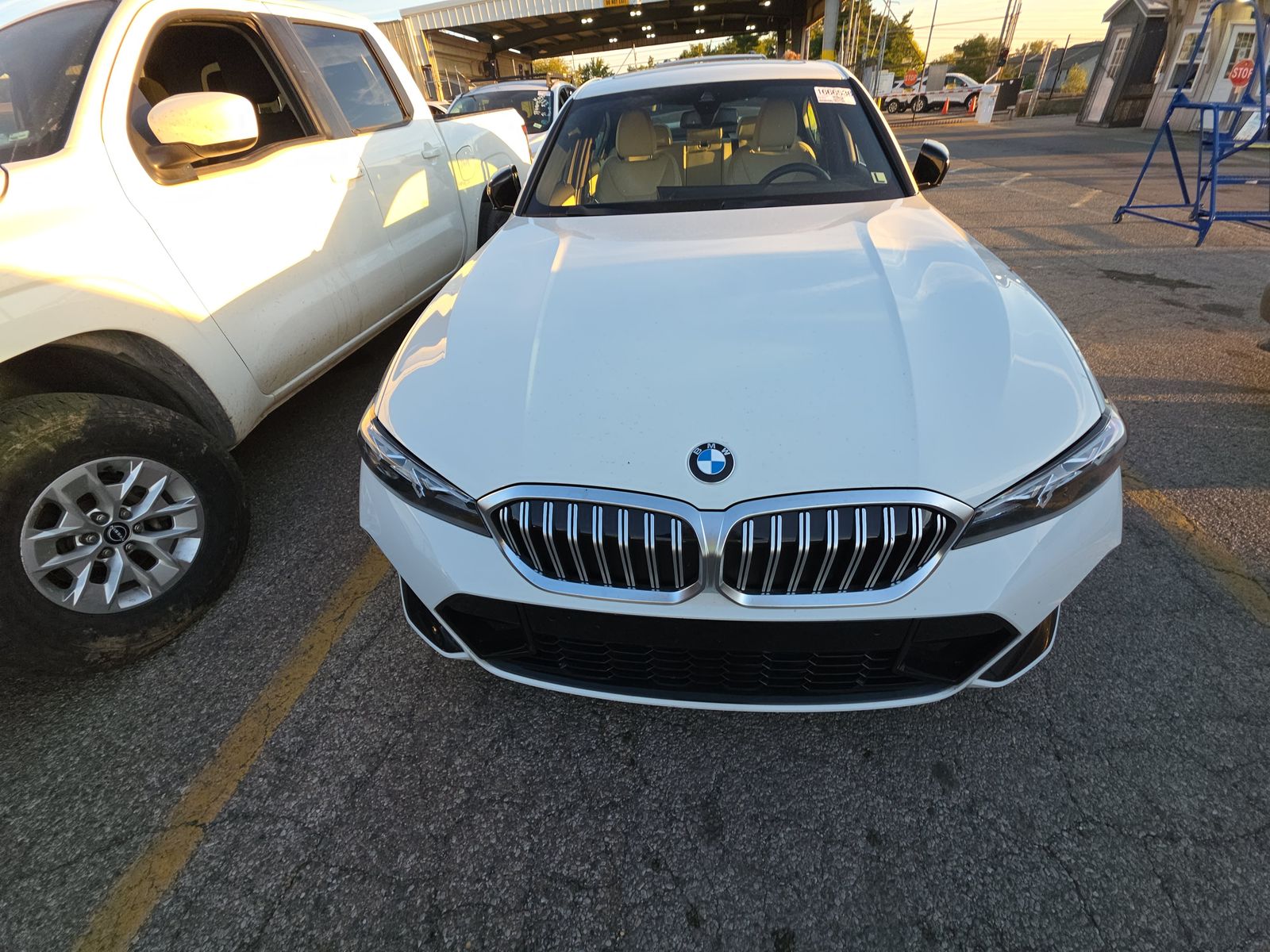 2025 BMW 3 Series 330i RWD