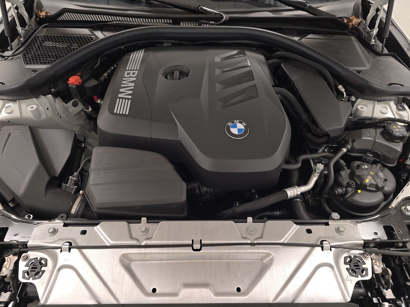 2025 BMW 3 Series 330i RWD