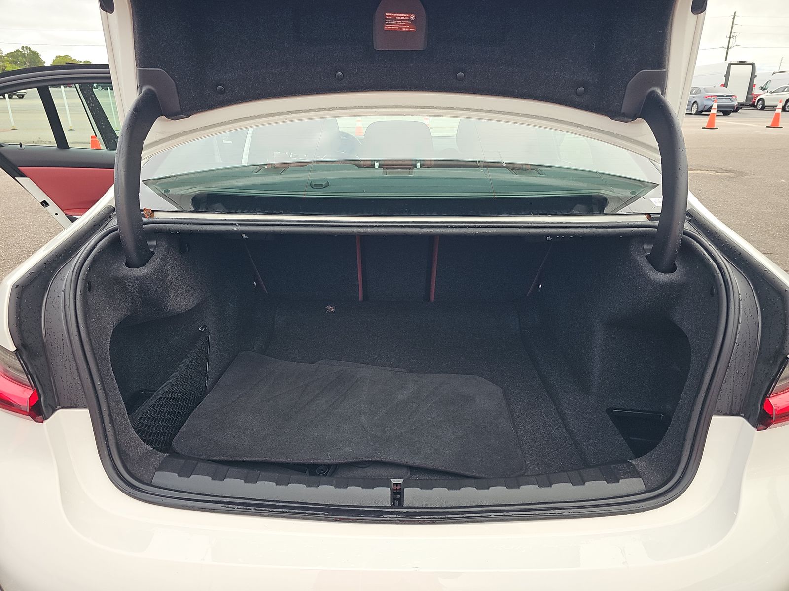 2025 BMW 3 Series 330i RWD