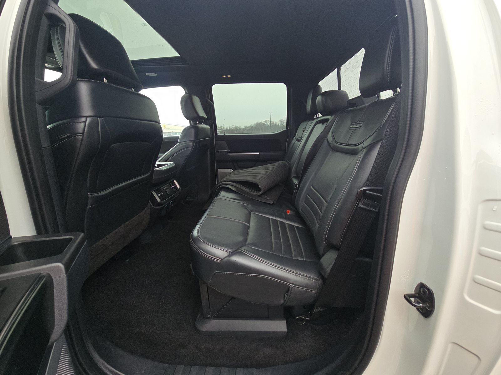 2023 Ford F-150 Platinum AWD