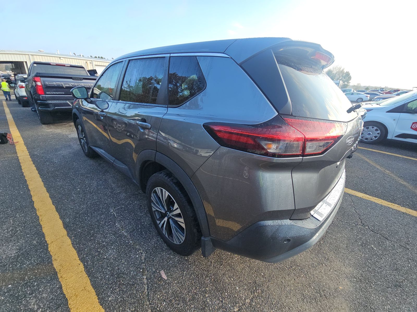 2022 Nissan Rogue SV FWD