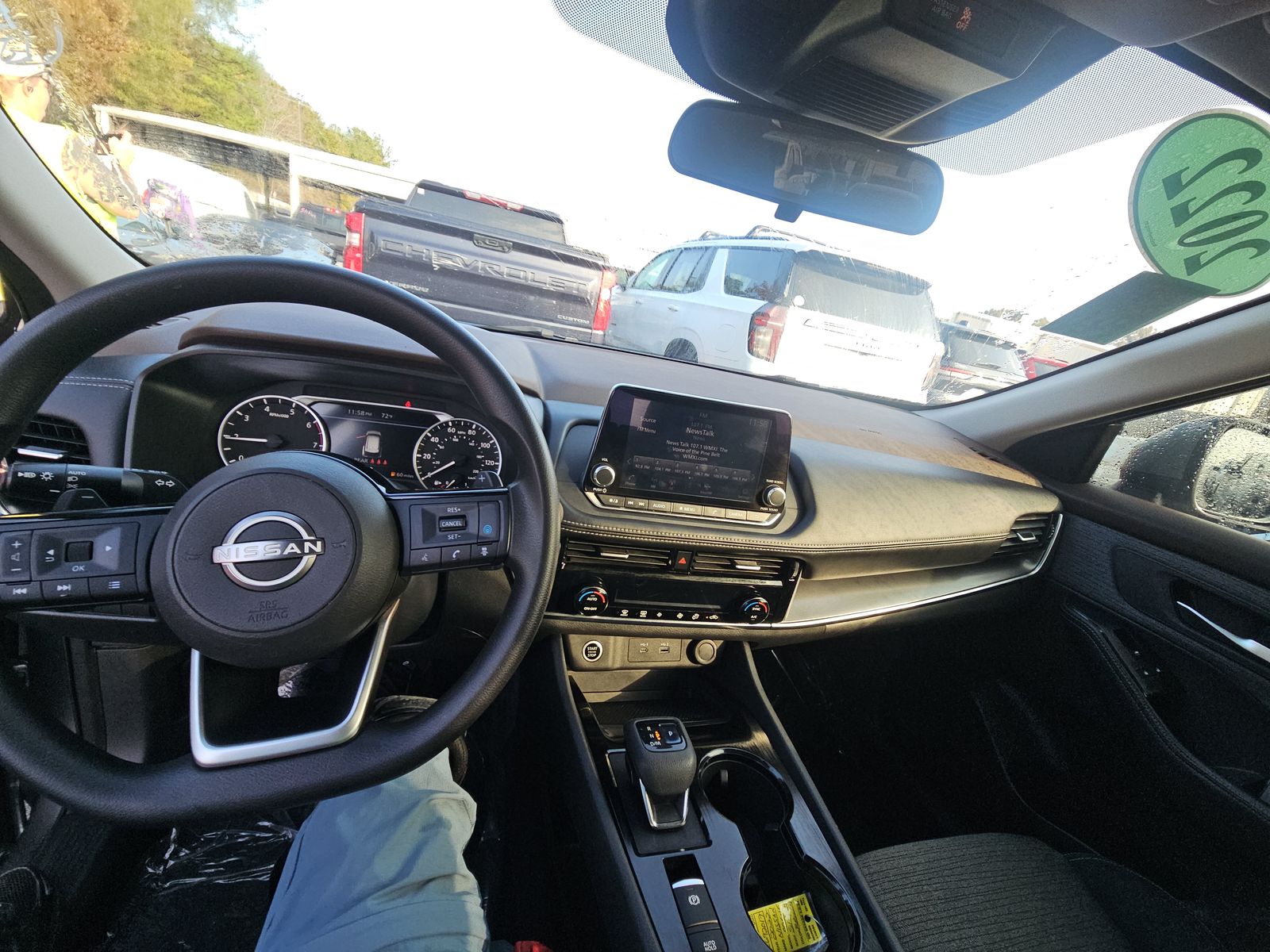 2022 Nissan Rogue SV FWD