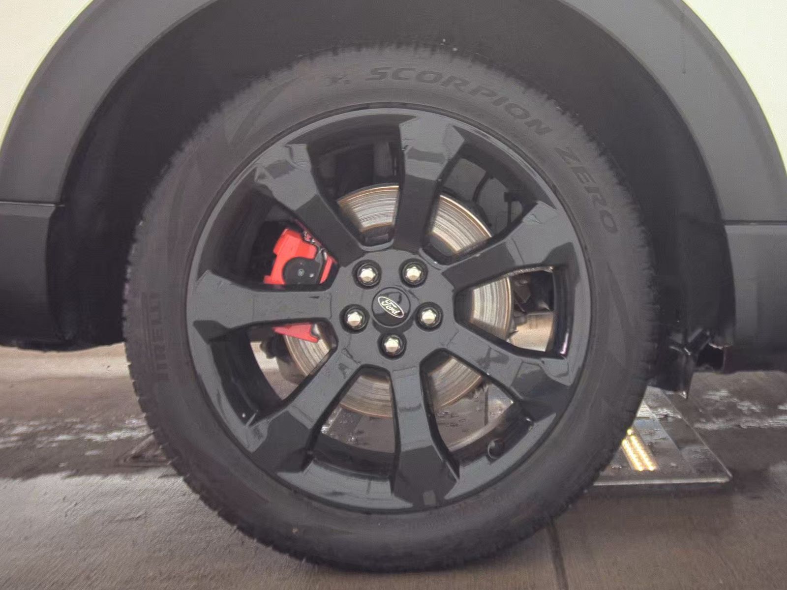 2023 Ford Explorer ST AWD