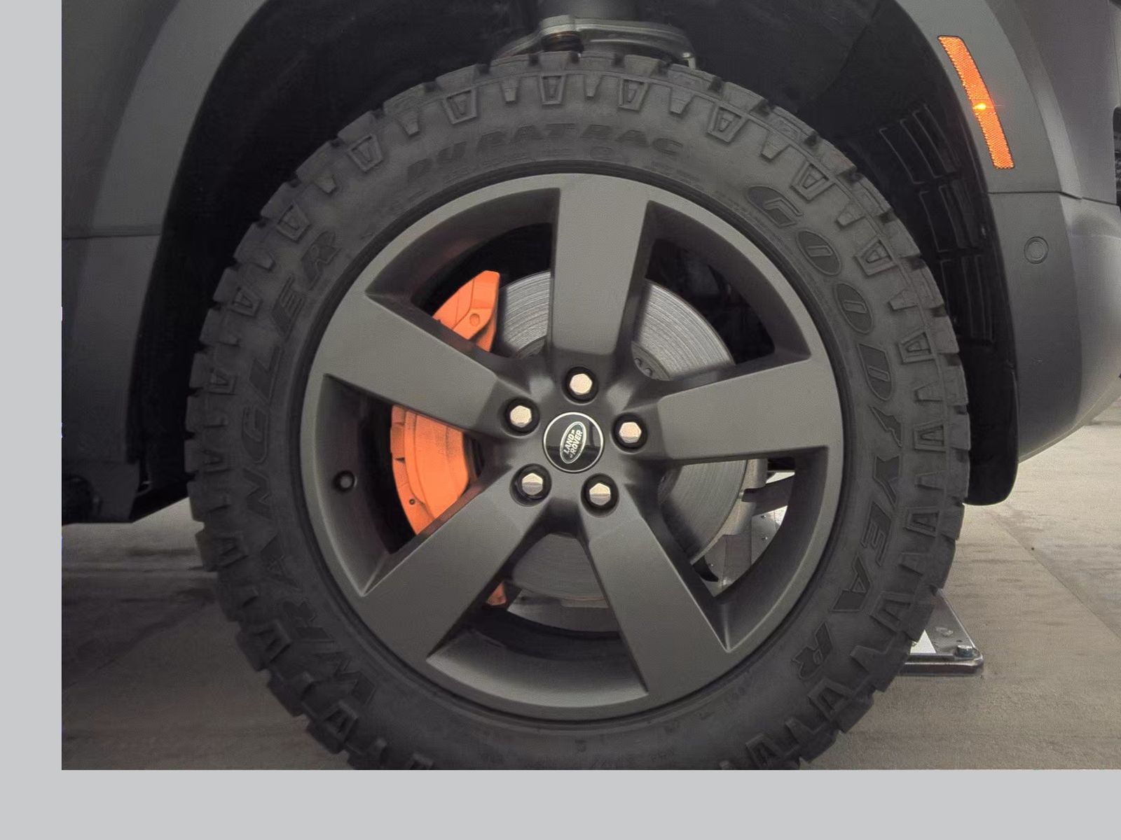 2023 Land Rover Defender 130 SE AWD