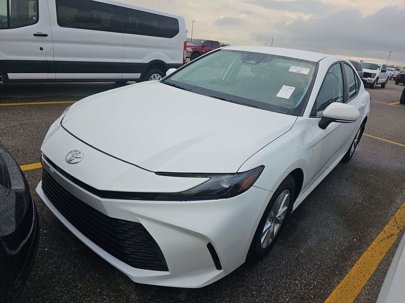 2025 Toyota Camry LE FWD