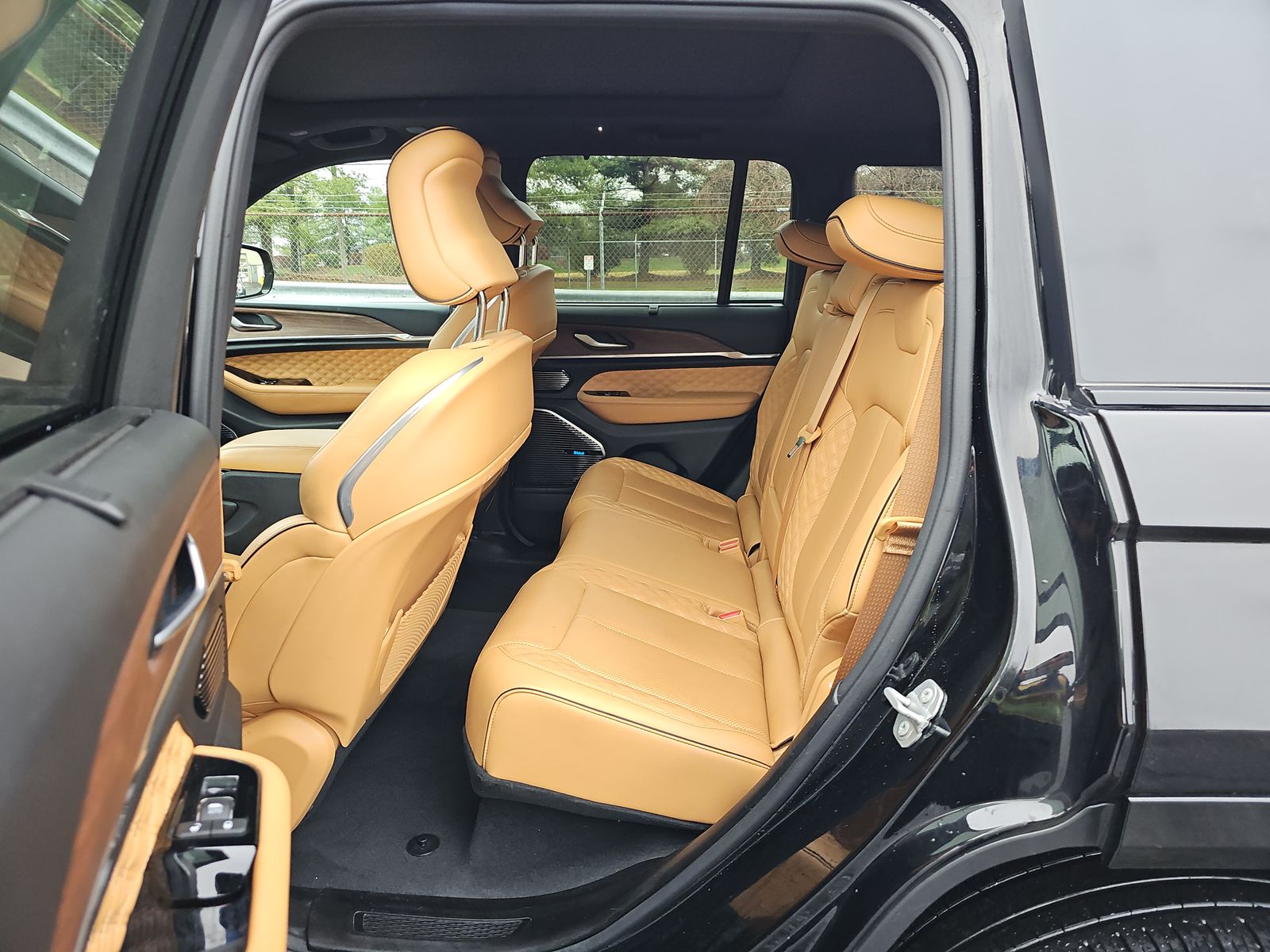 2022 Jeep Grand Cherokee Summit AWD