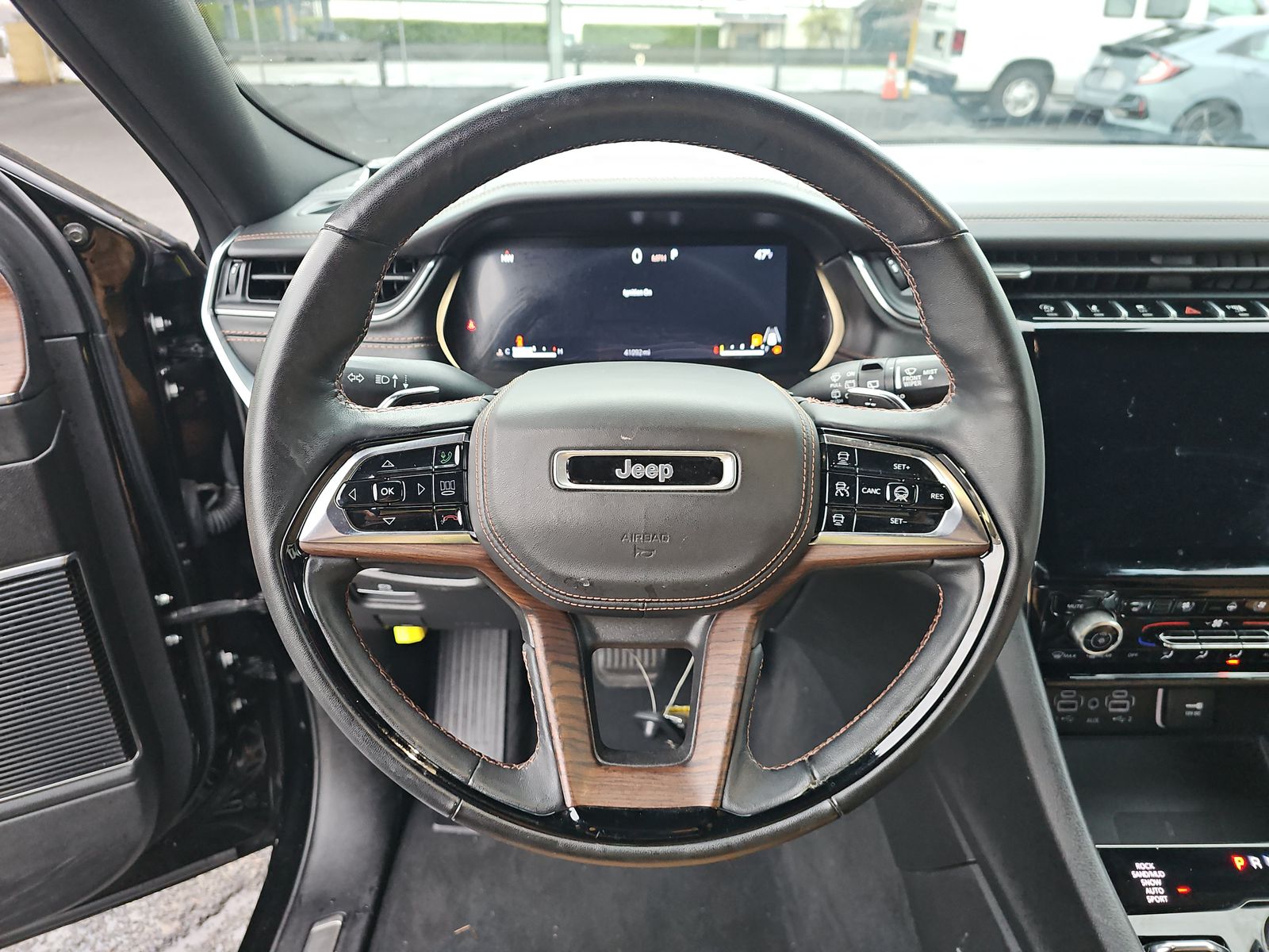 2022 Jeep Grand Cherokee Summit AWD