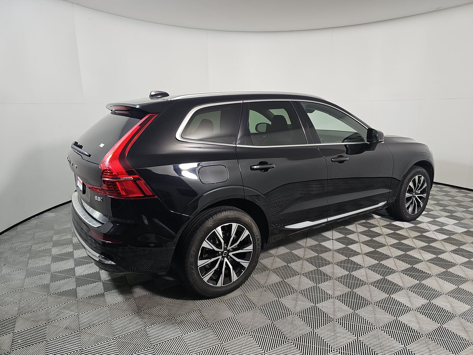 2023 Volvo XC60 B5 Plus AWD