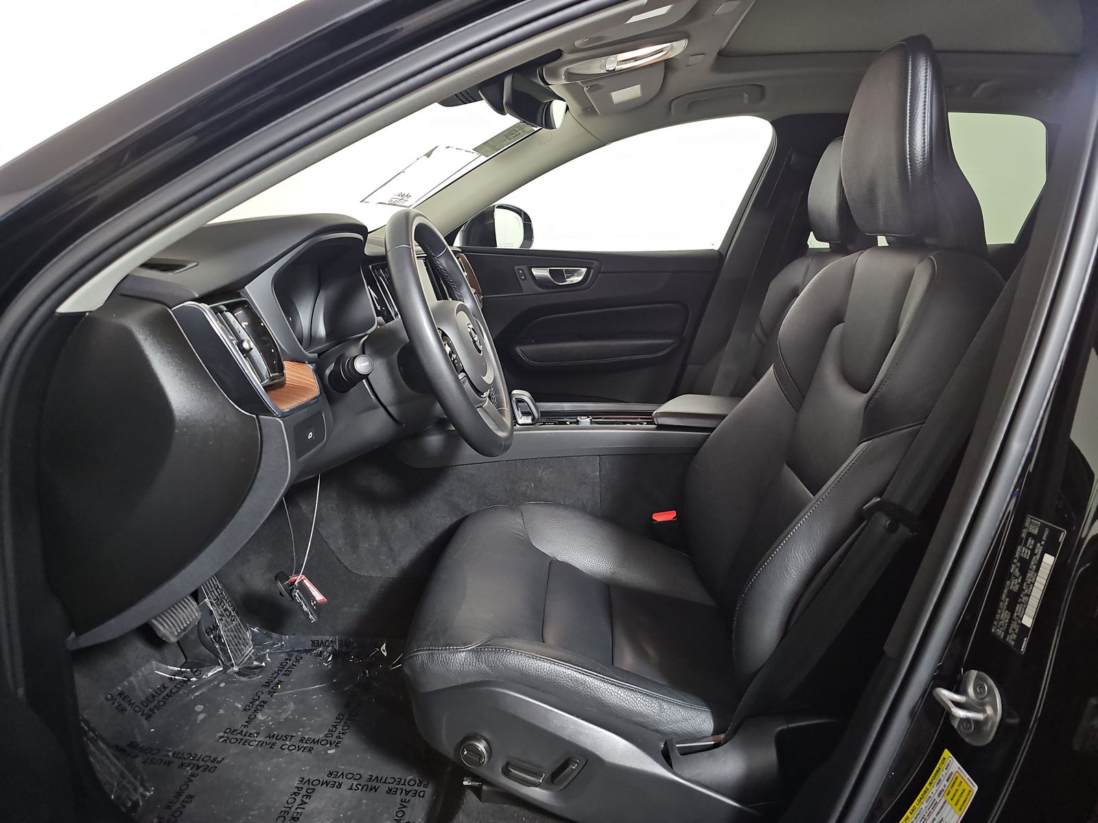 2023 Volvo XC60 B5 Plus AWD